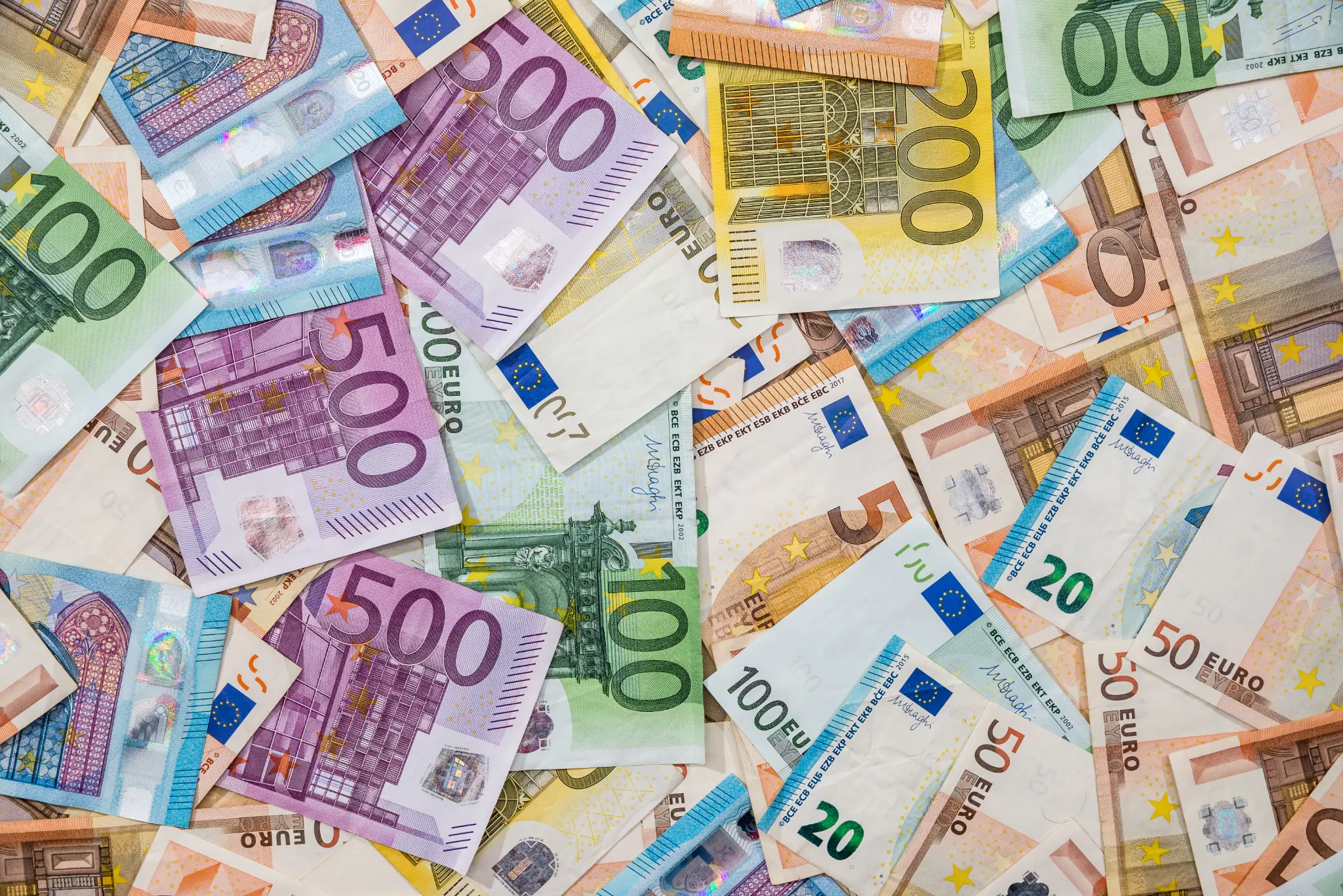 EUR